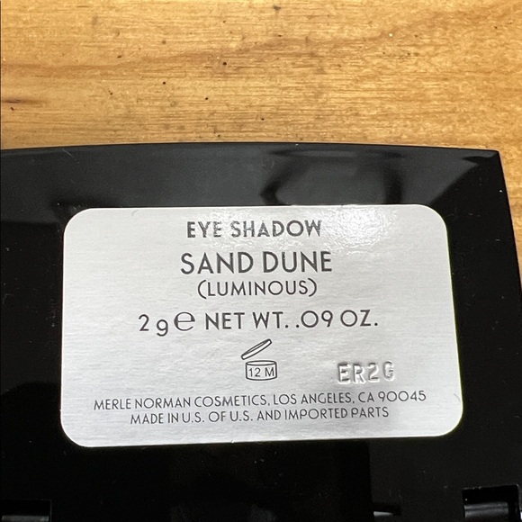 Merle Norman Eye Shadow- Sand Dune - Picture 5 of 7